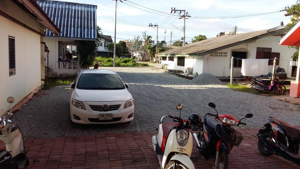 Appartement Dee Dee Mansion Airport à Nai Yang Beach Extérieur photo